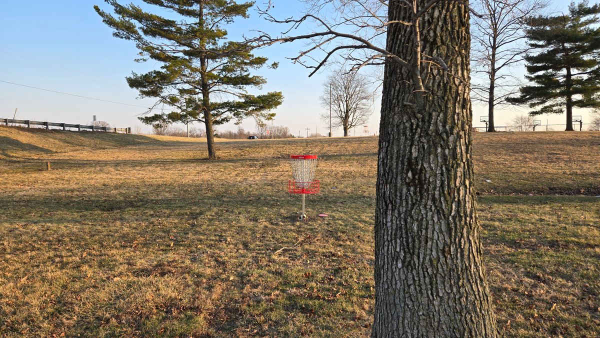 Hole 3 basket Hole