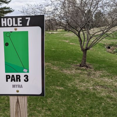 Hole 7 Tee sign