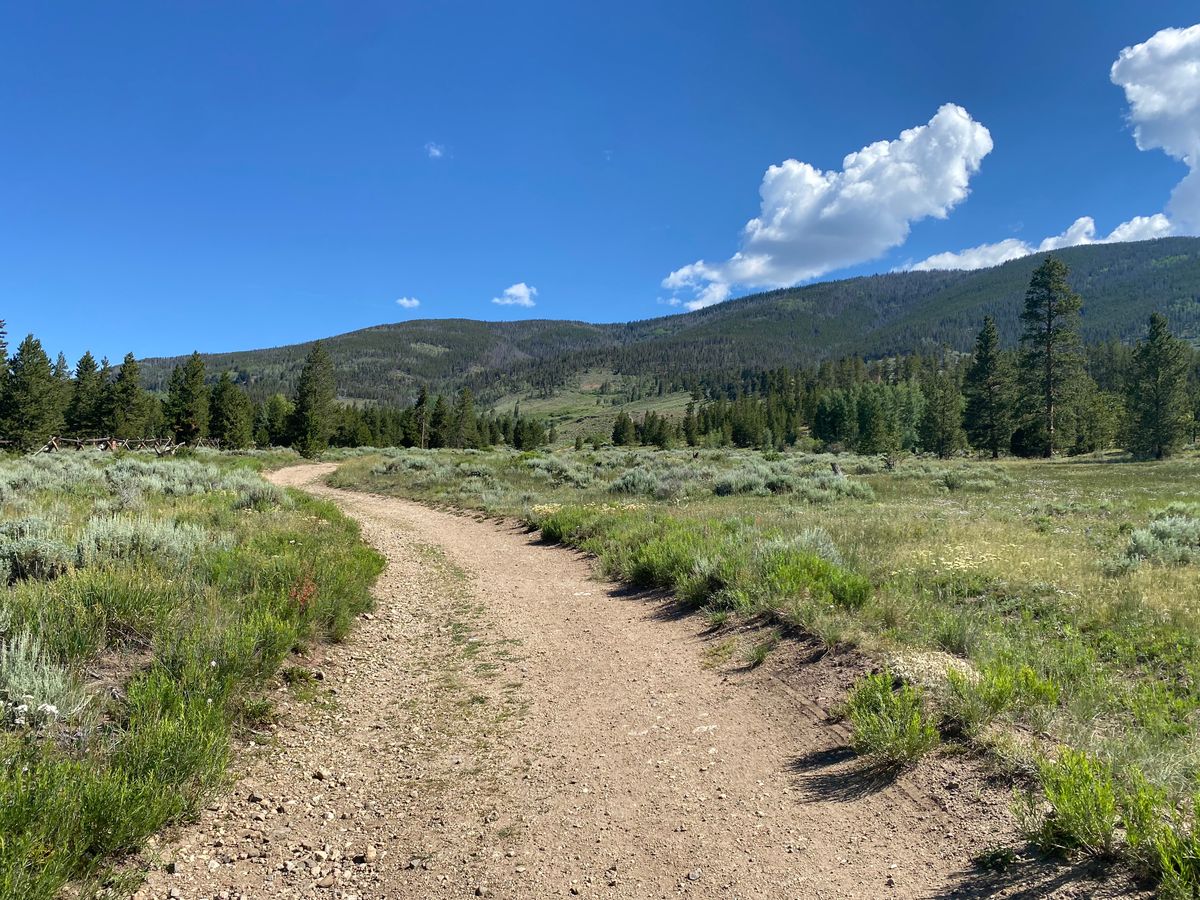 10 min walk to #1 tee pad