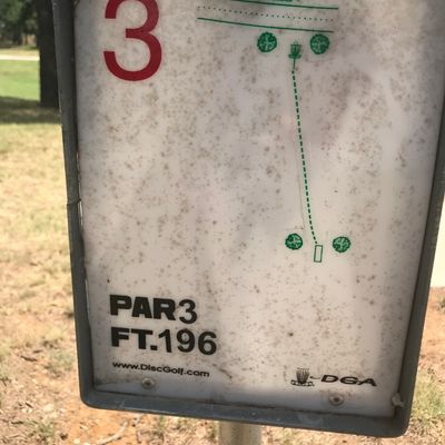 Hole 3 tee sign