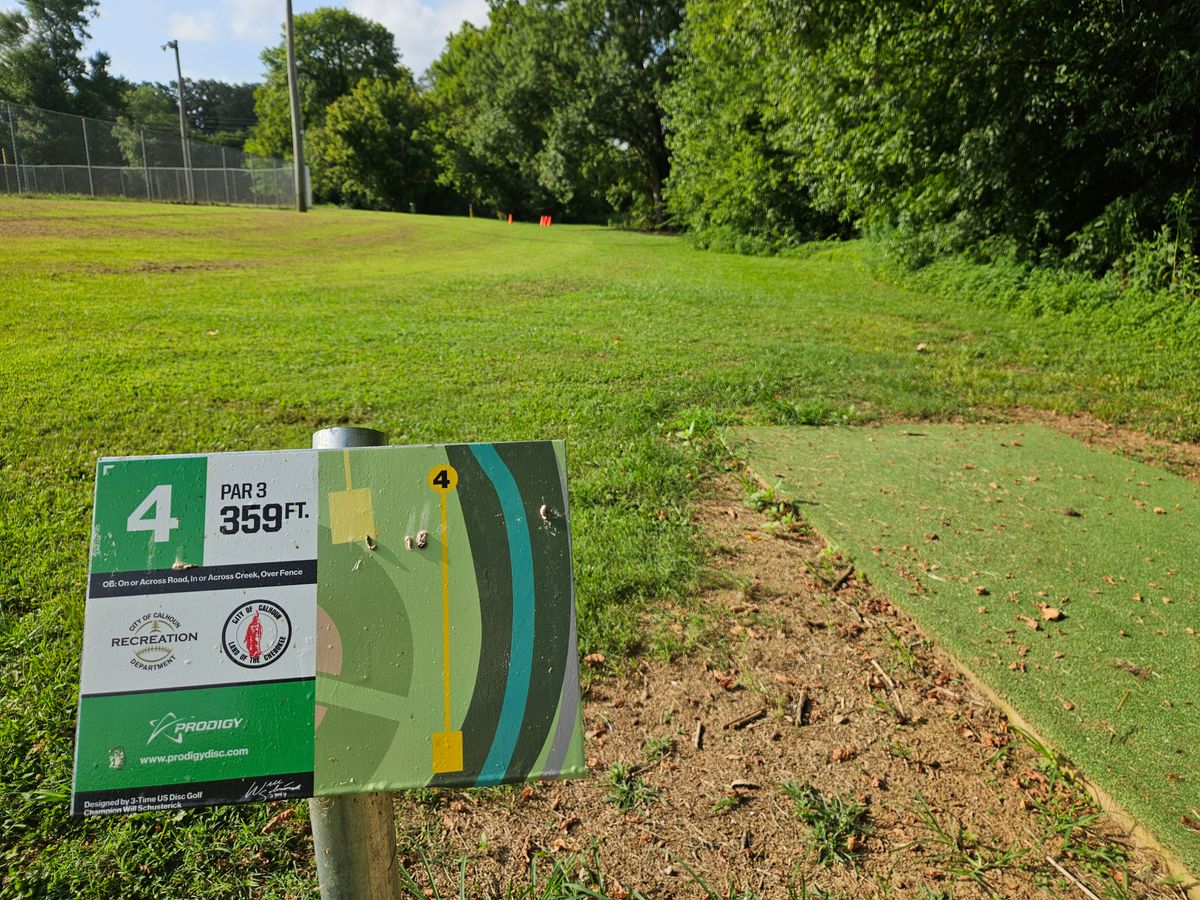 Tee 4