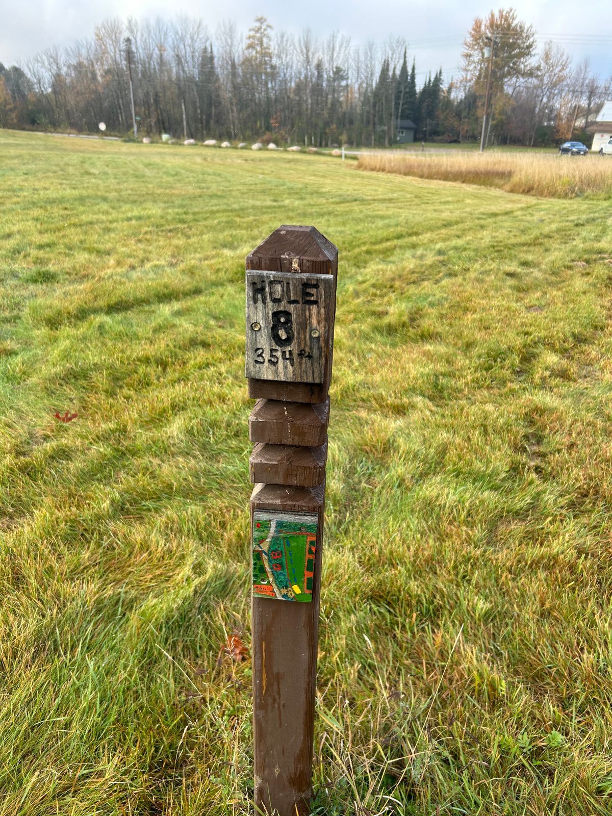 Hole 8 sign and map