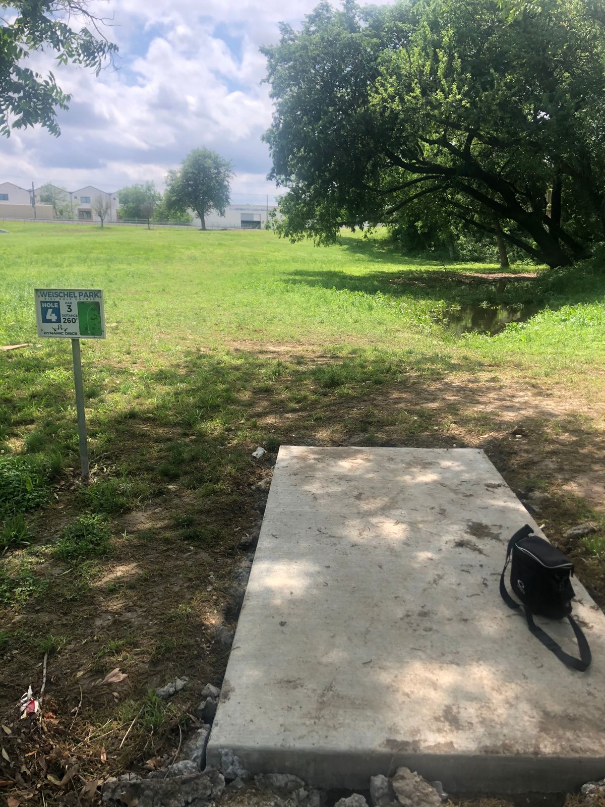 Tee pad for 4