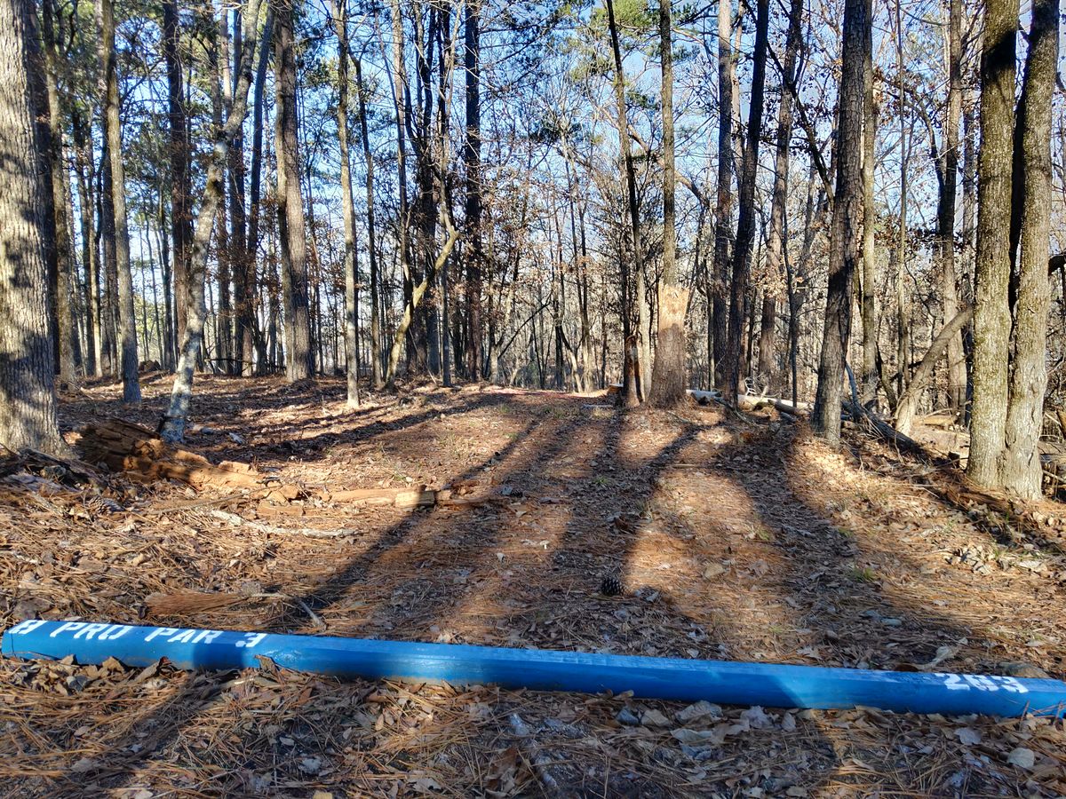 Hole 8 Pro Tee