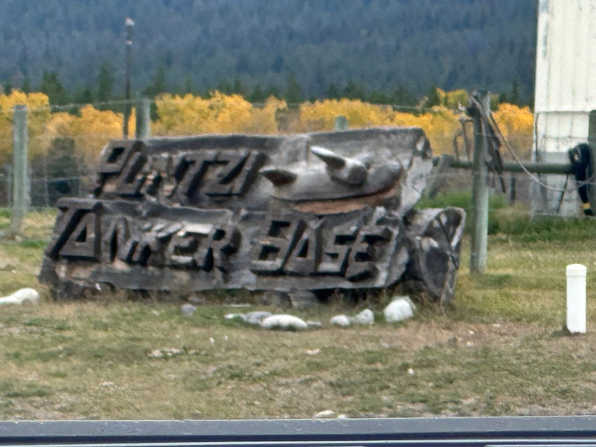If you see this sign... go  right until you see the end of the fence