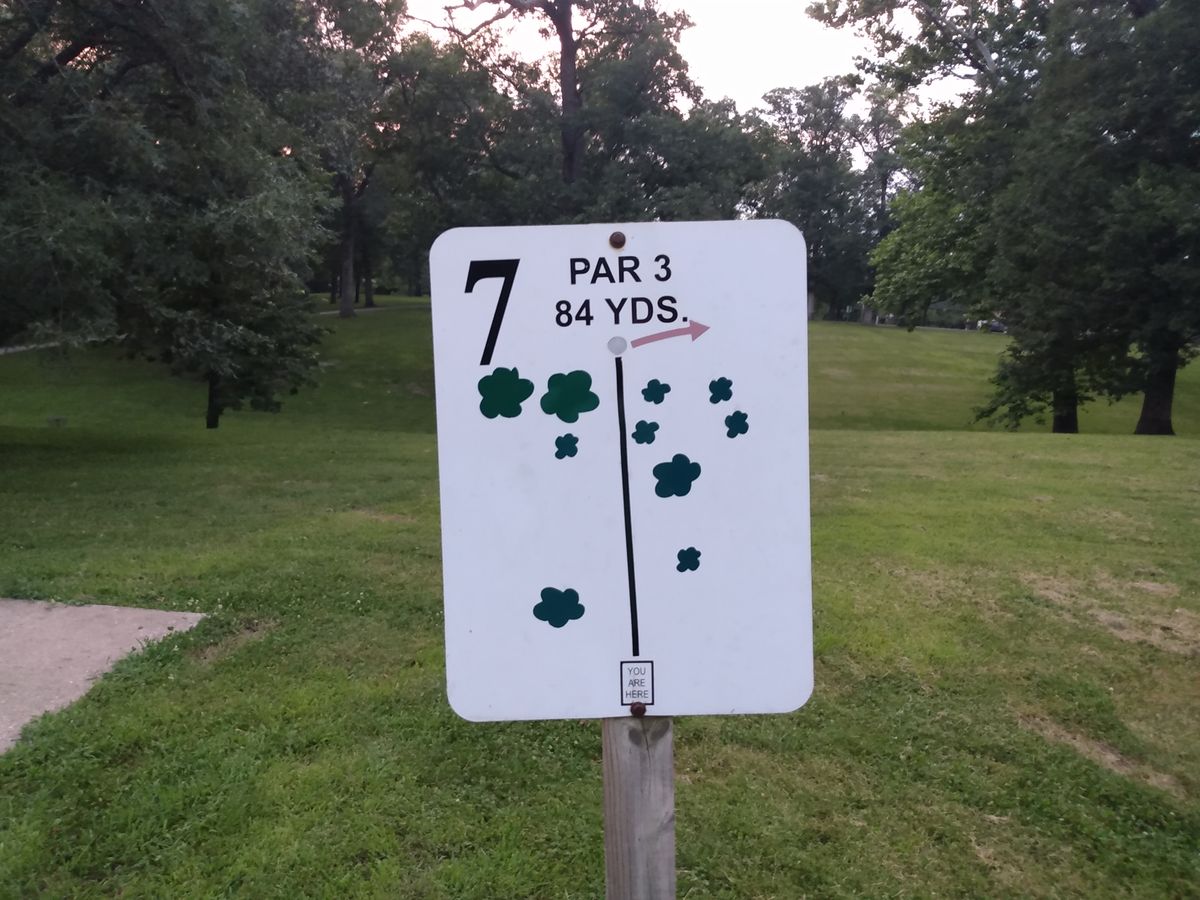 #7 sign