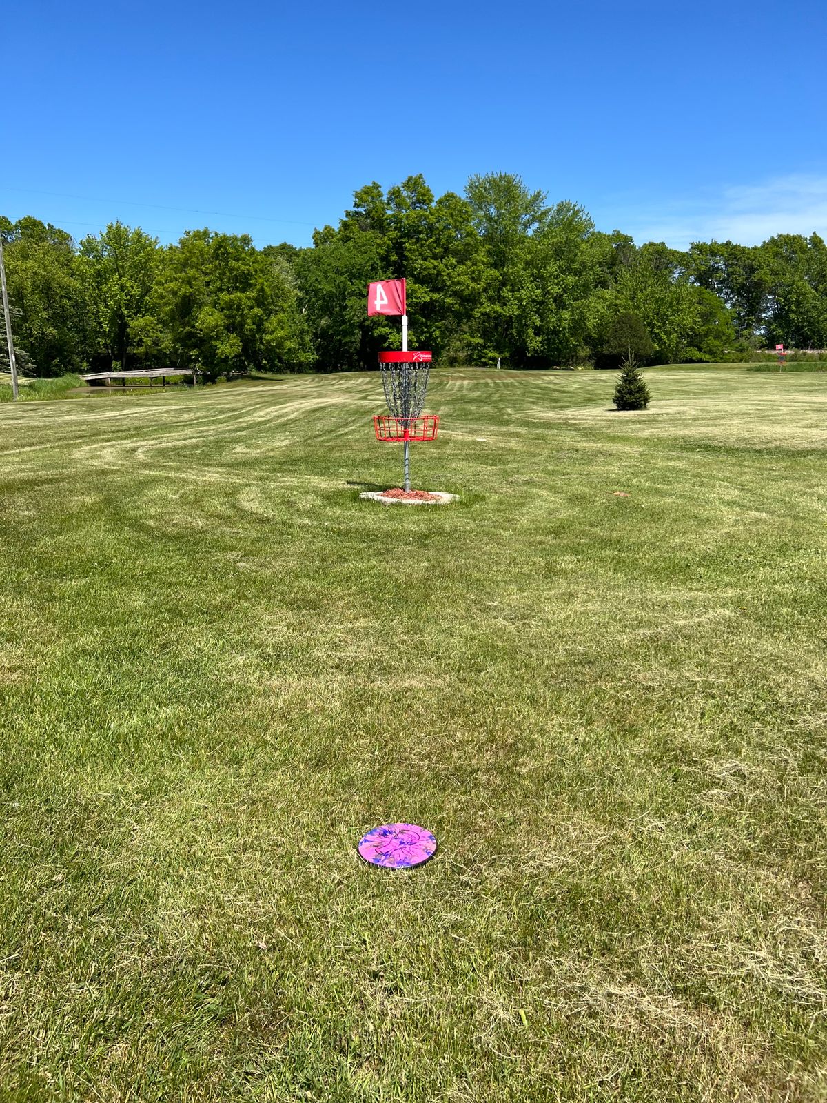 Hole 4 circle