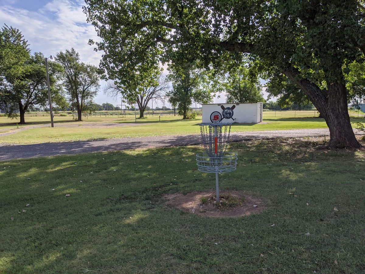 Hole 5 basket
