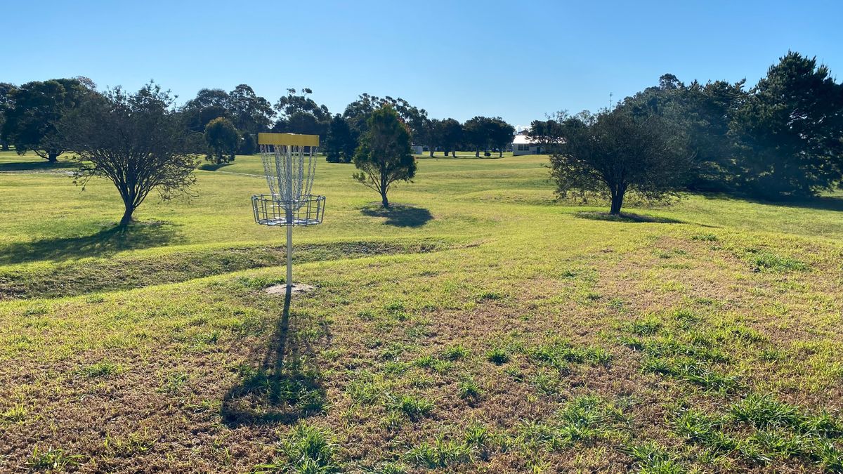 Basket at hole 4/13
