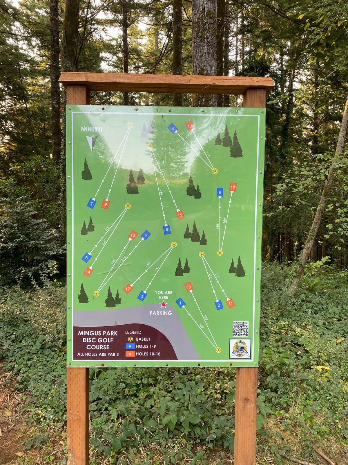 This is a great park. A 9 hole that they doubled up to make 18 holes. And a course map, yay!!!!