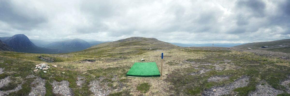 Panroma of hole 5 tee; with the buchaille etive mor vista on left