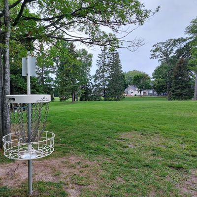 Reverse back up the fairway on hole 12.🌲🍃🌲🍃
