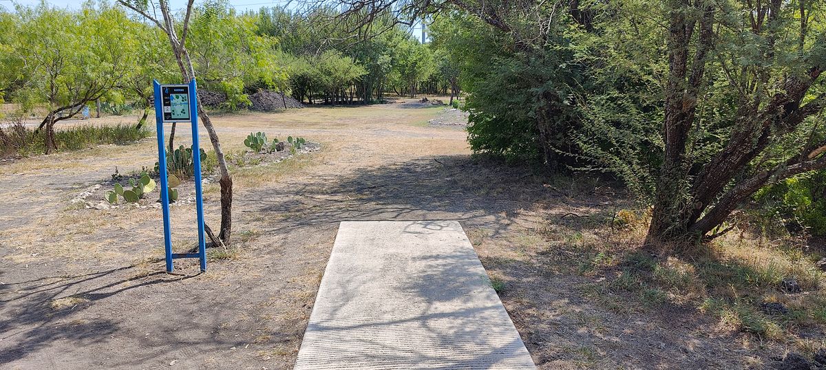 Hole 4 tee pad.