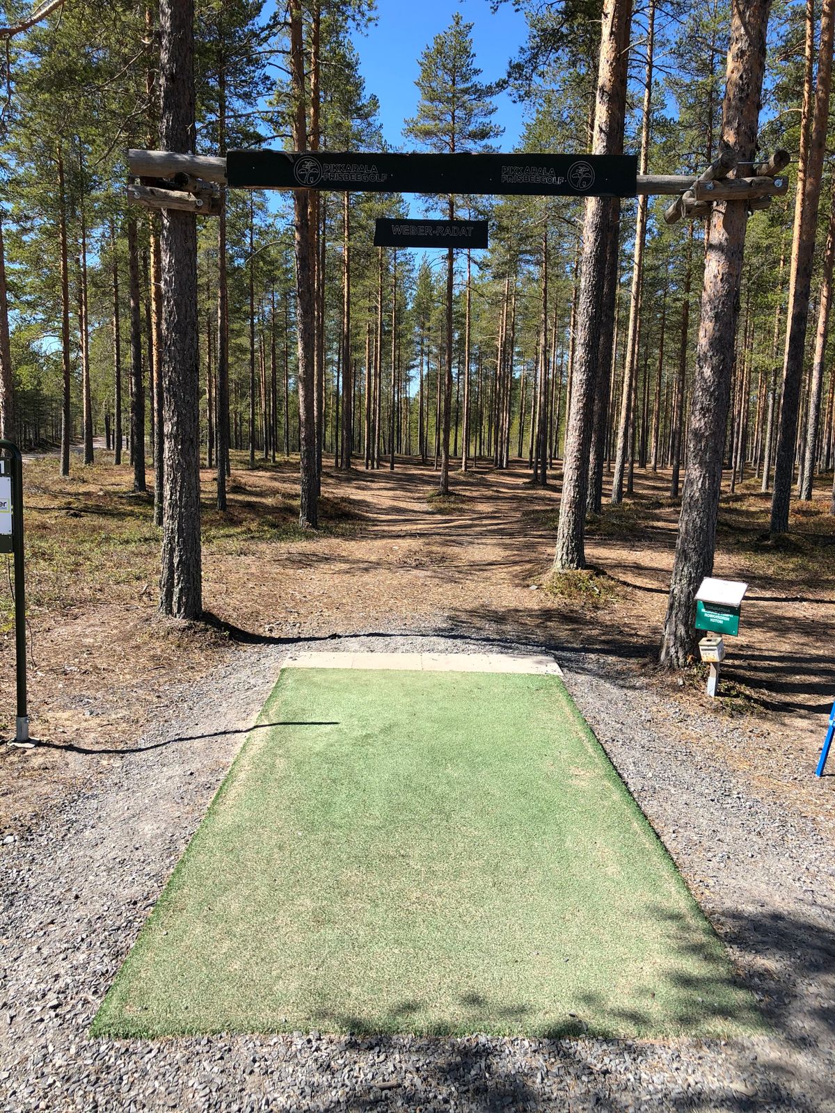 First tee box for amateur and pro layout.