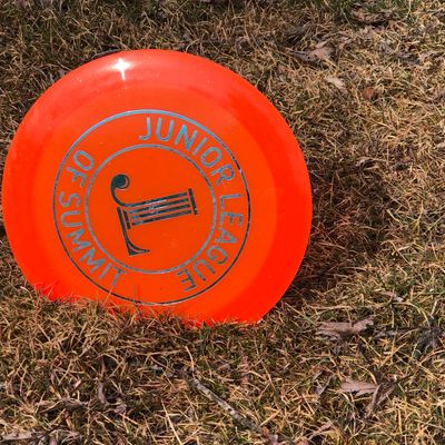Junior League of Summit was 2021 title sponsor and covered greens fees for all.