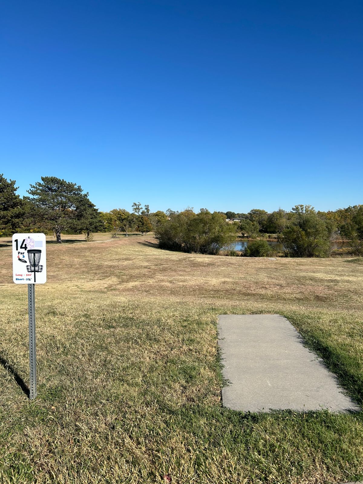 Hole 14 tee