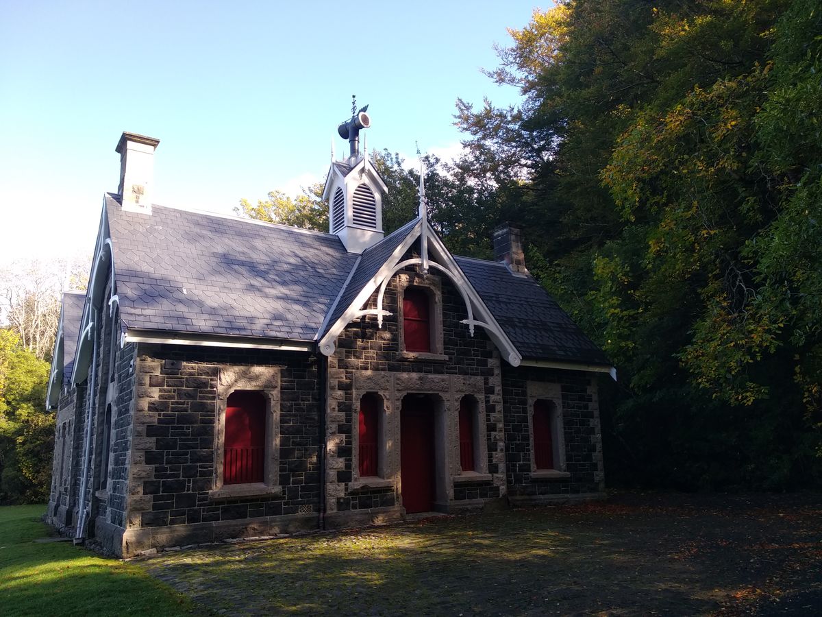 The stables (teepad 3 at the right side)