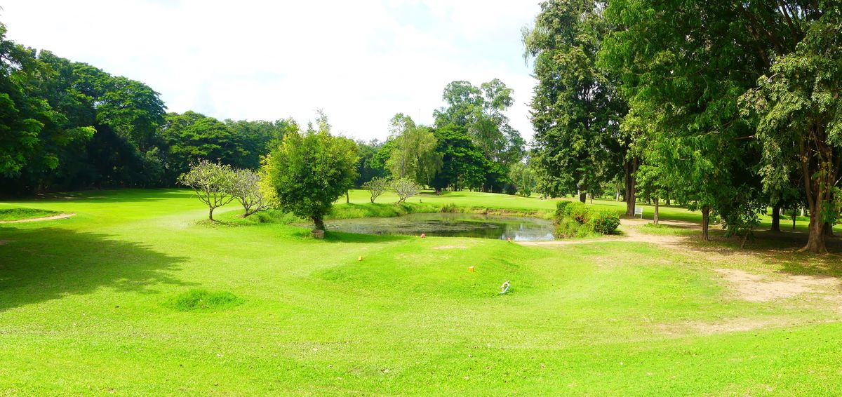Hole 10 long tee