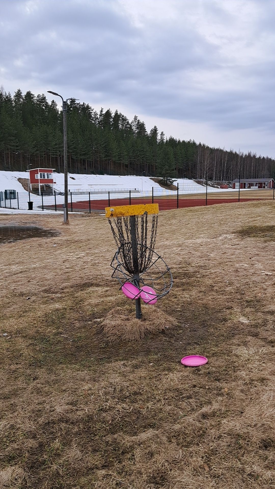 Ykkösväylän kori huonossa kunnossa