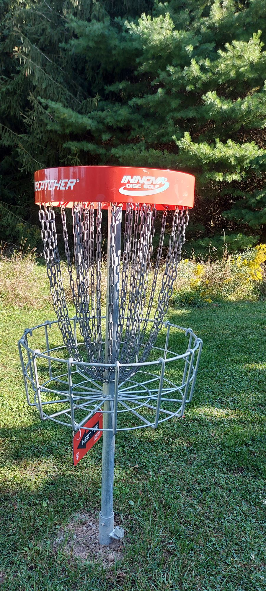 Putting on hole 6🇨🇦🌲🇨🇦🌲🇨🇦