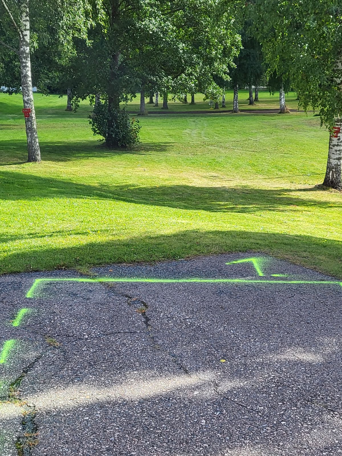 Uusi 2022 1 tii liikuntahallin kulma