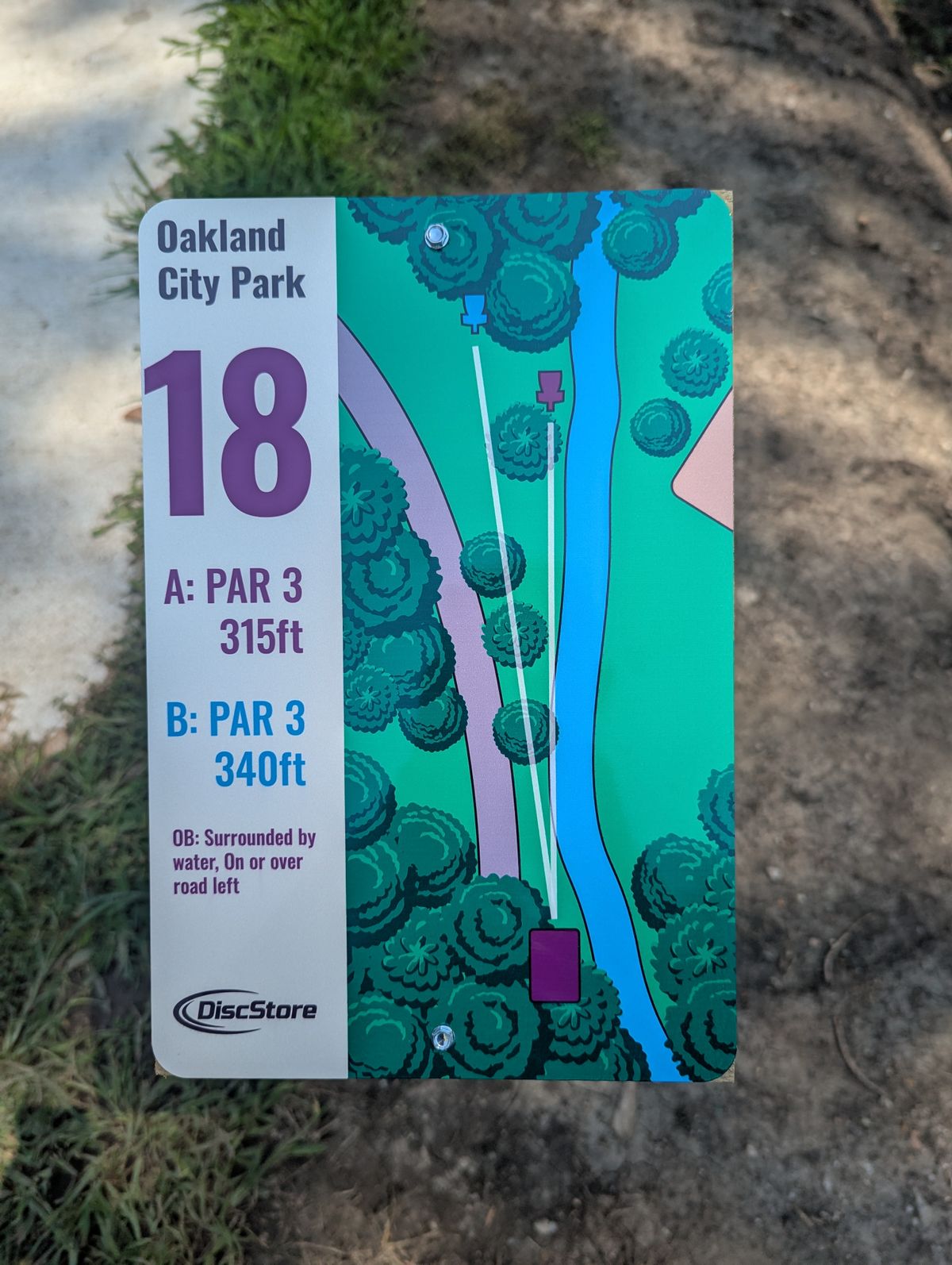 Hole 18 tee sign