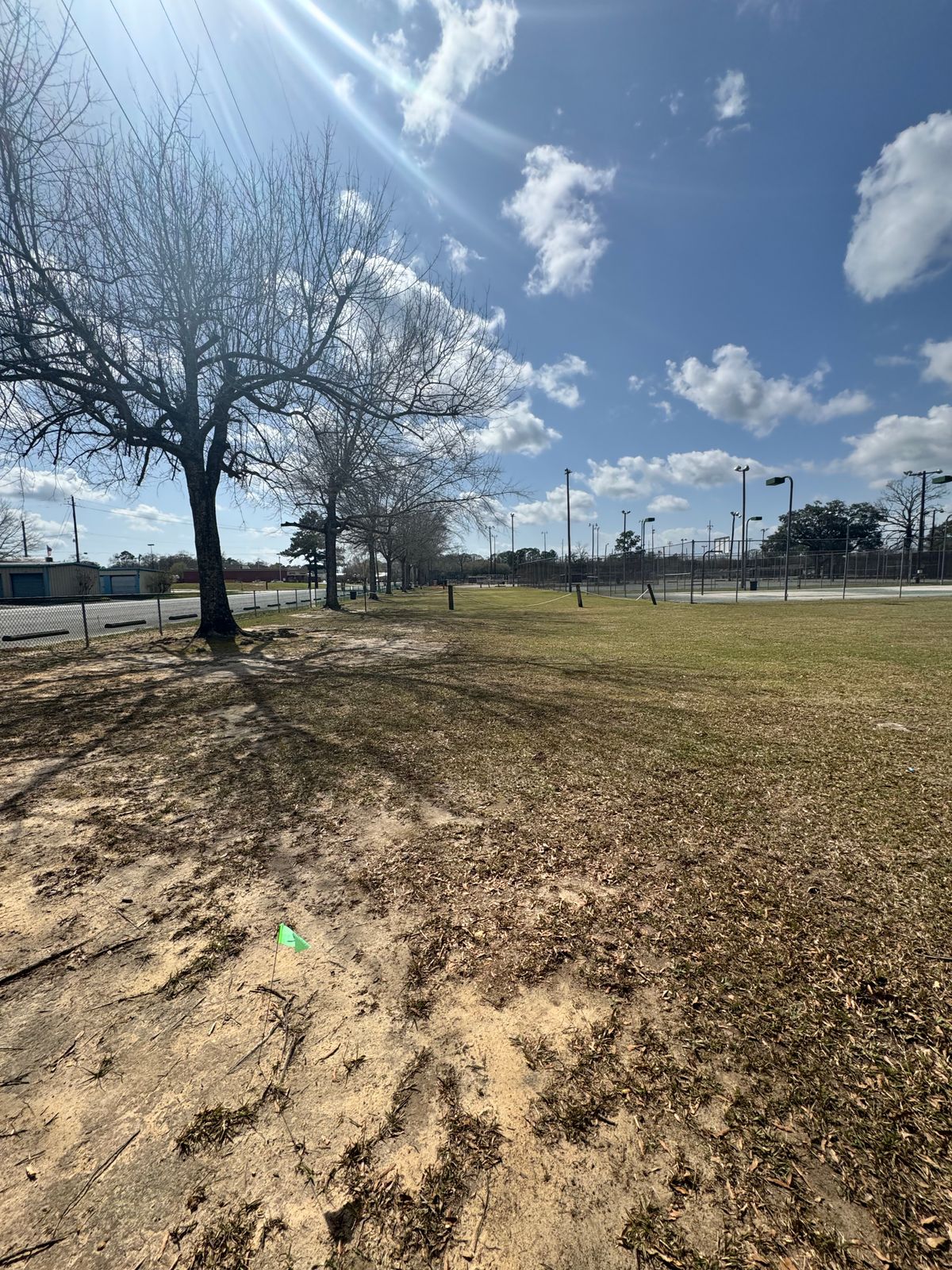 Hole2 Tee