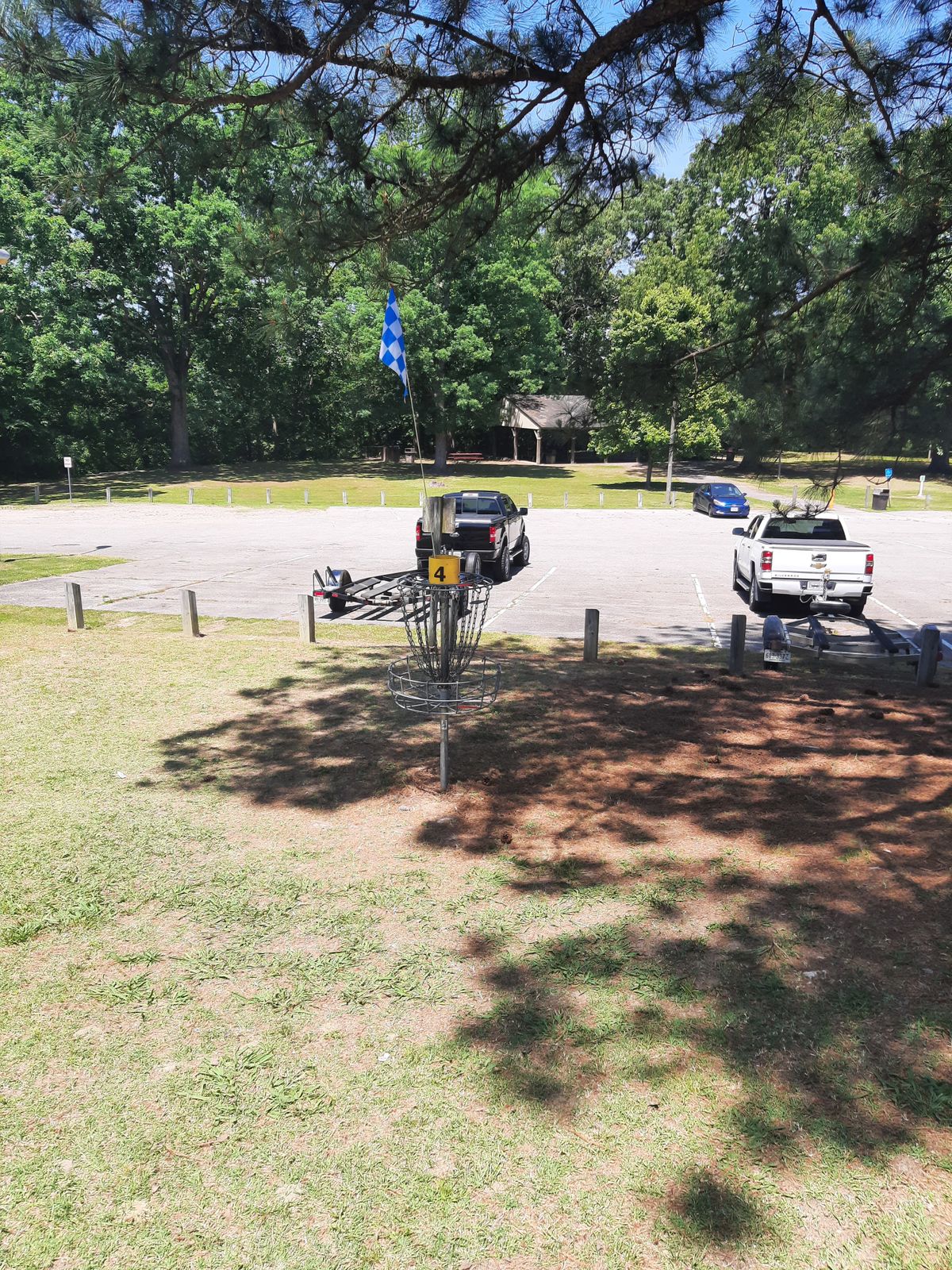Hole 4 Basket