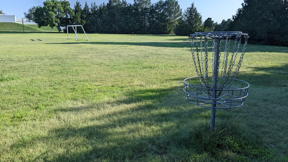 Basket 7, Tee #8