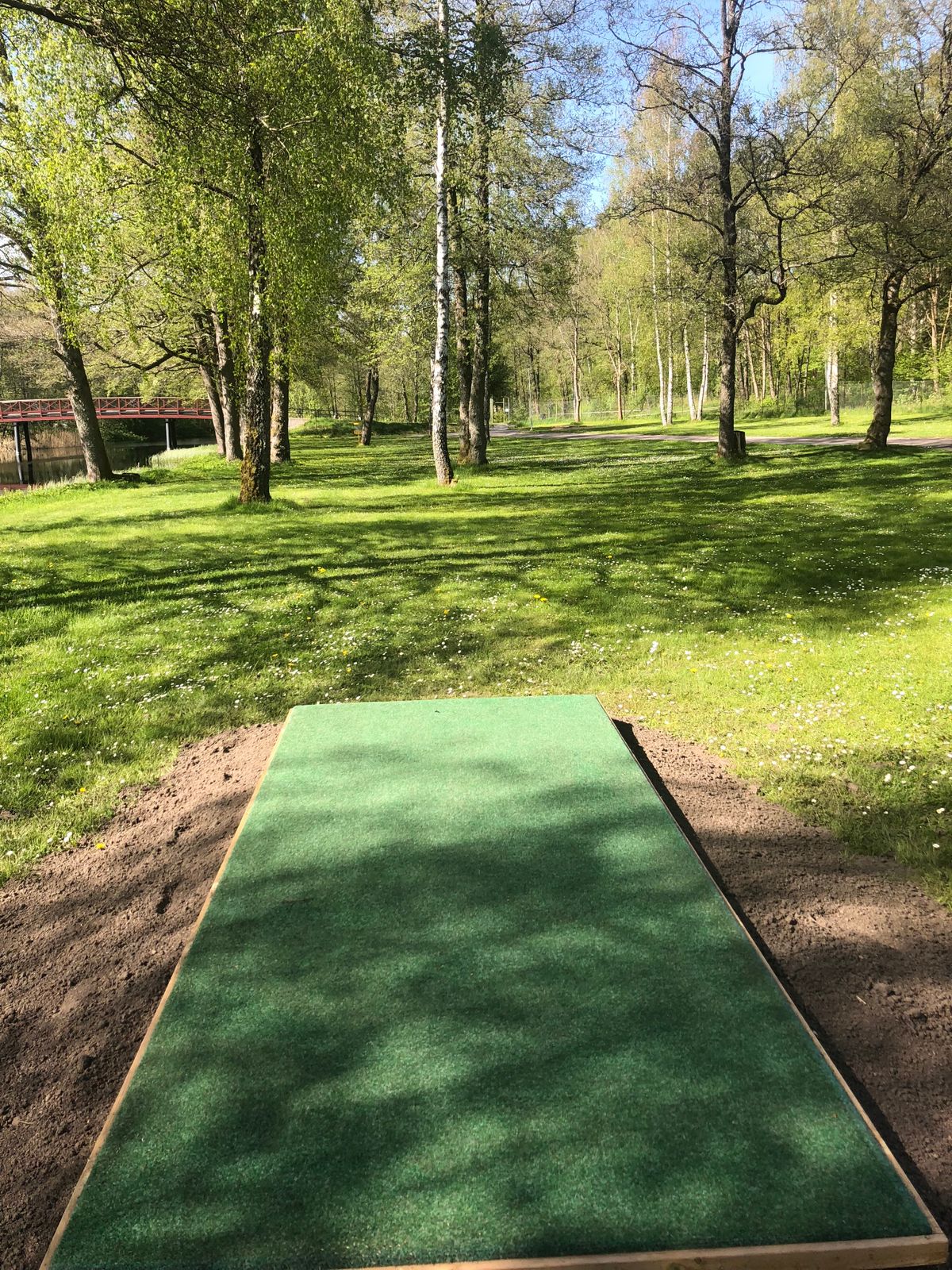 Tee 5