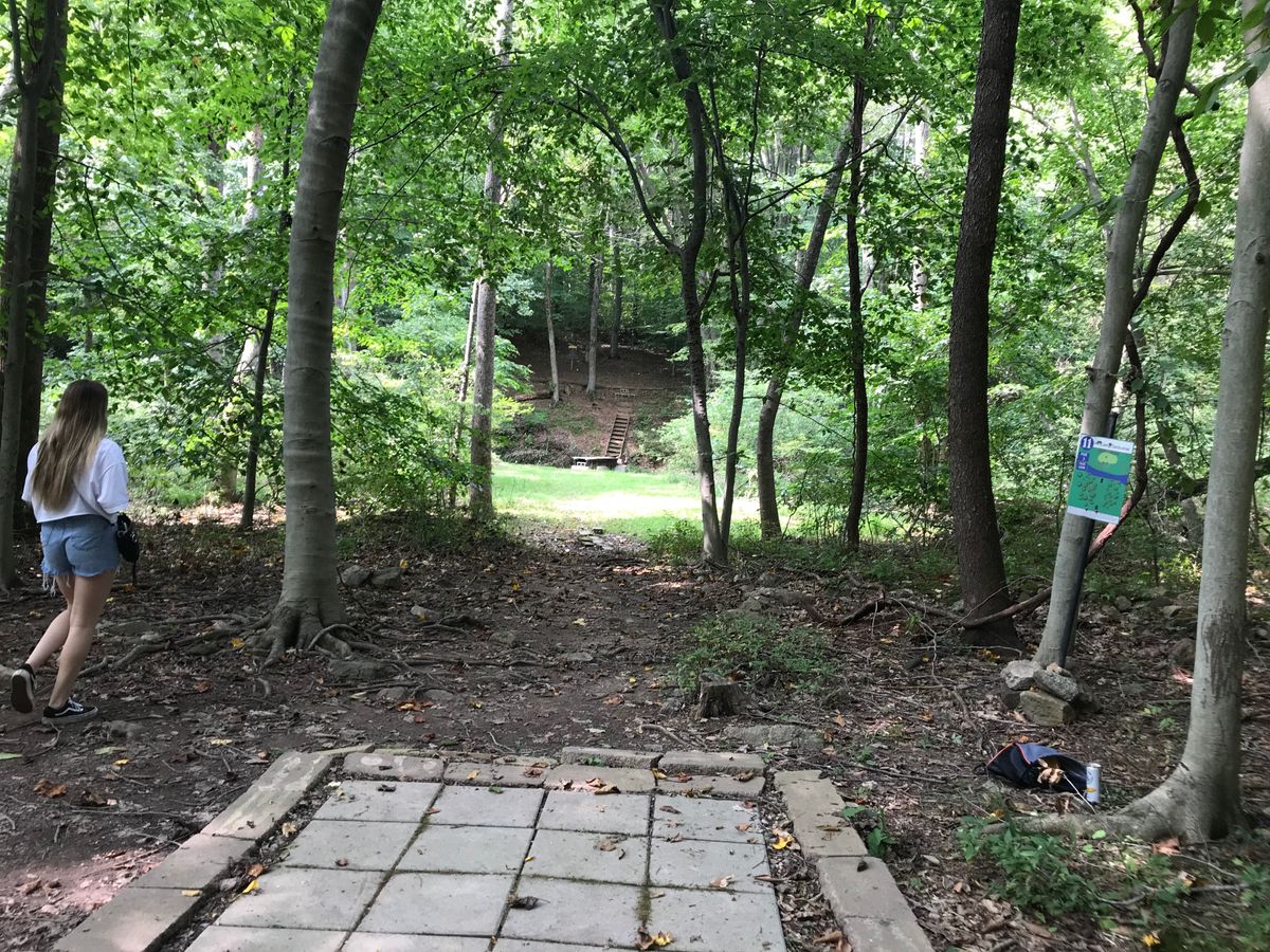 Hole 11 tee pad