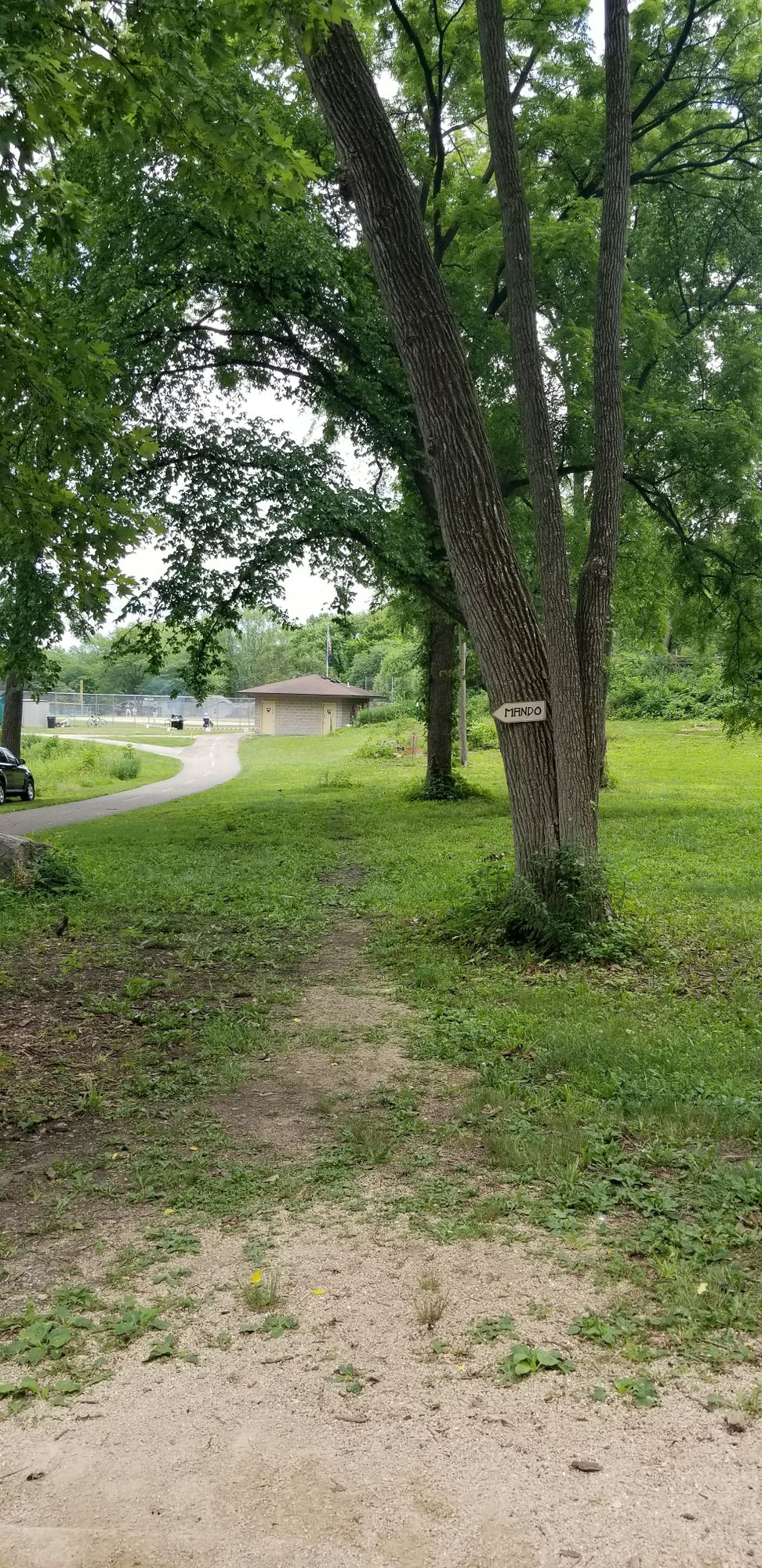 Hole 8 towards the concession stand. New mando.