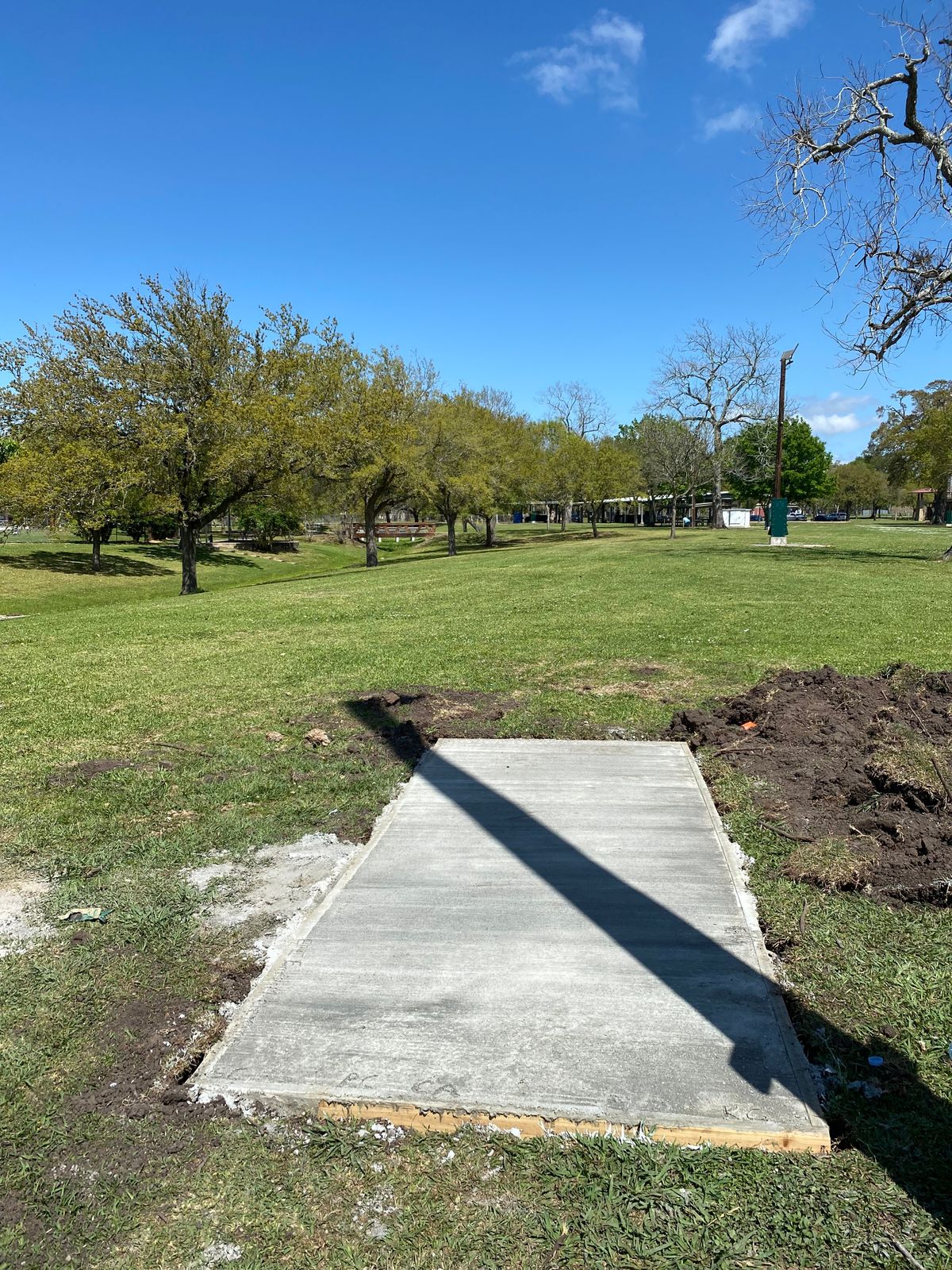 18s new concrete tee pad.