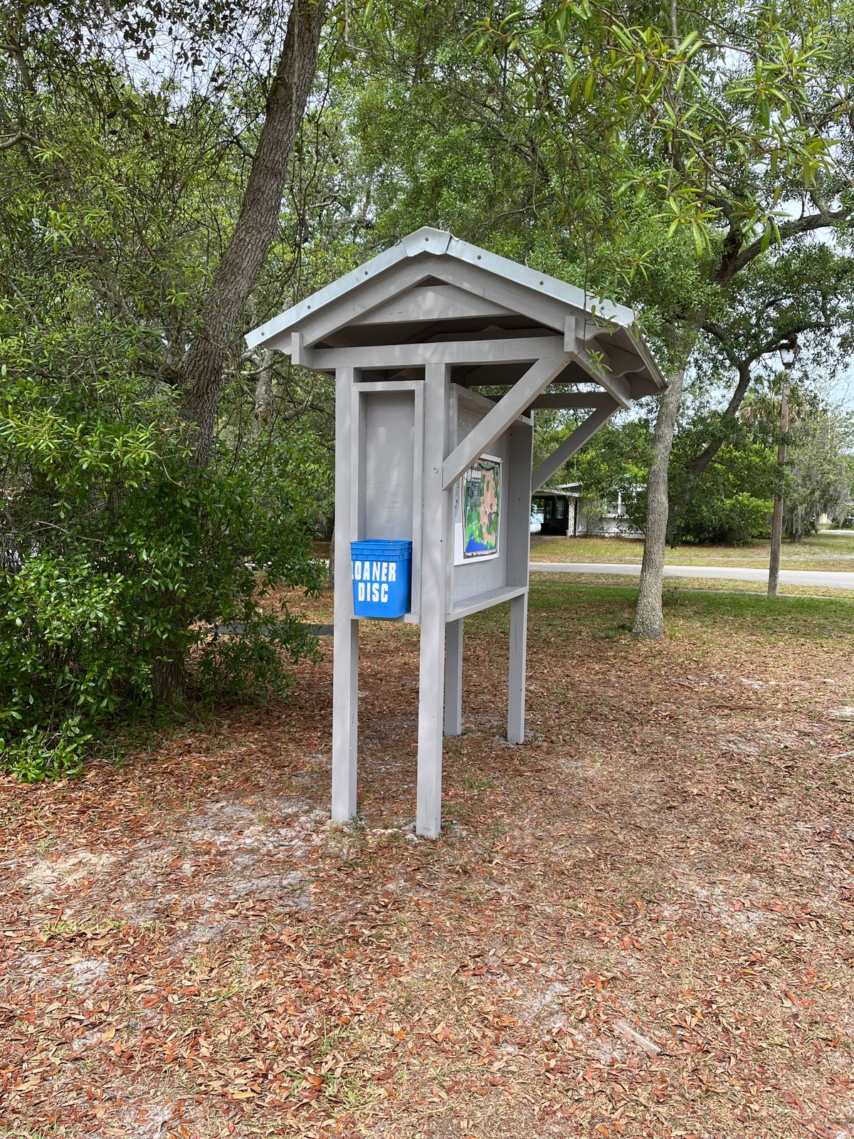 Kiosk at hole 1