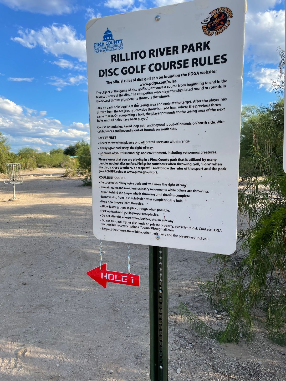 Rules and arrow to hole 1