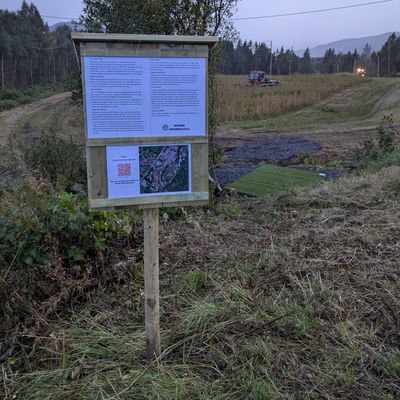 Regler i kortversjon på tee 1!