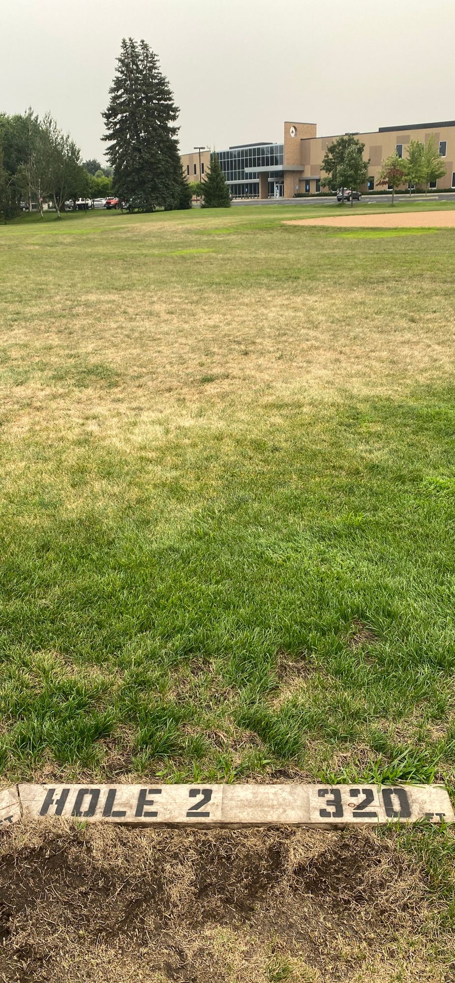 Hole 2 tee