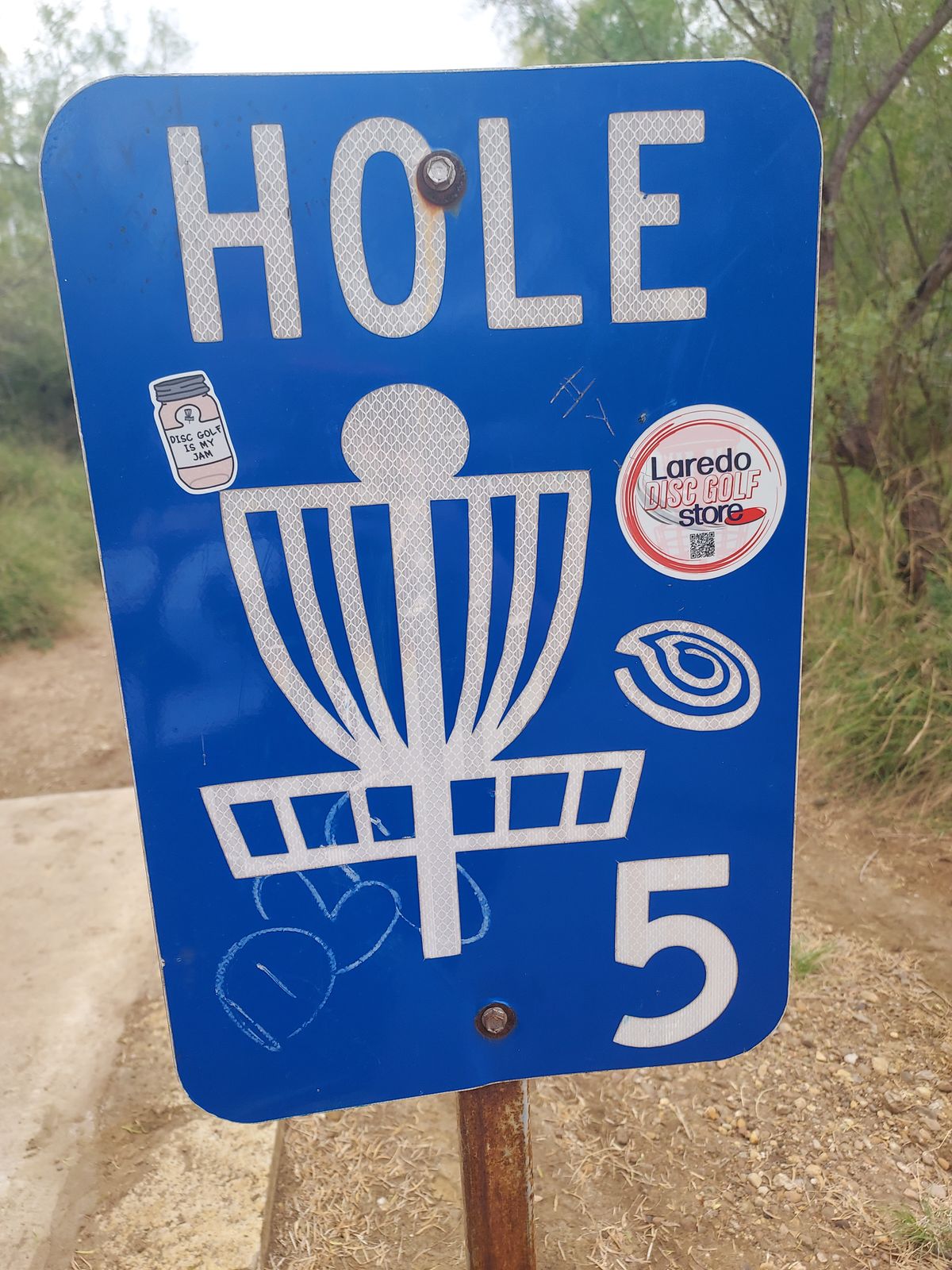 Hole 5 tee sign