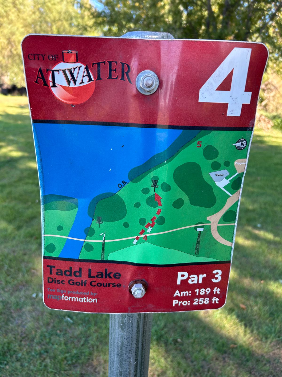 Hole 4 signage