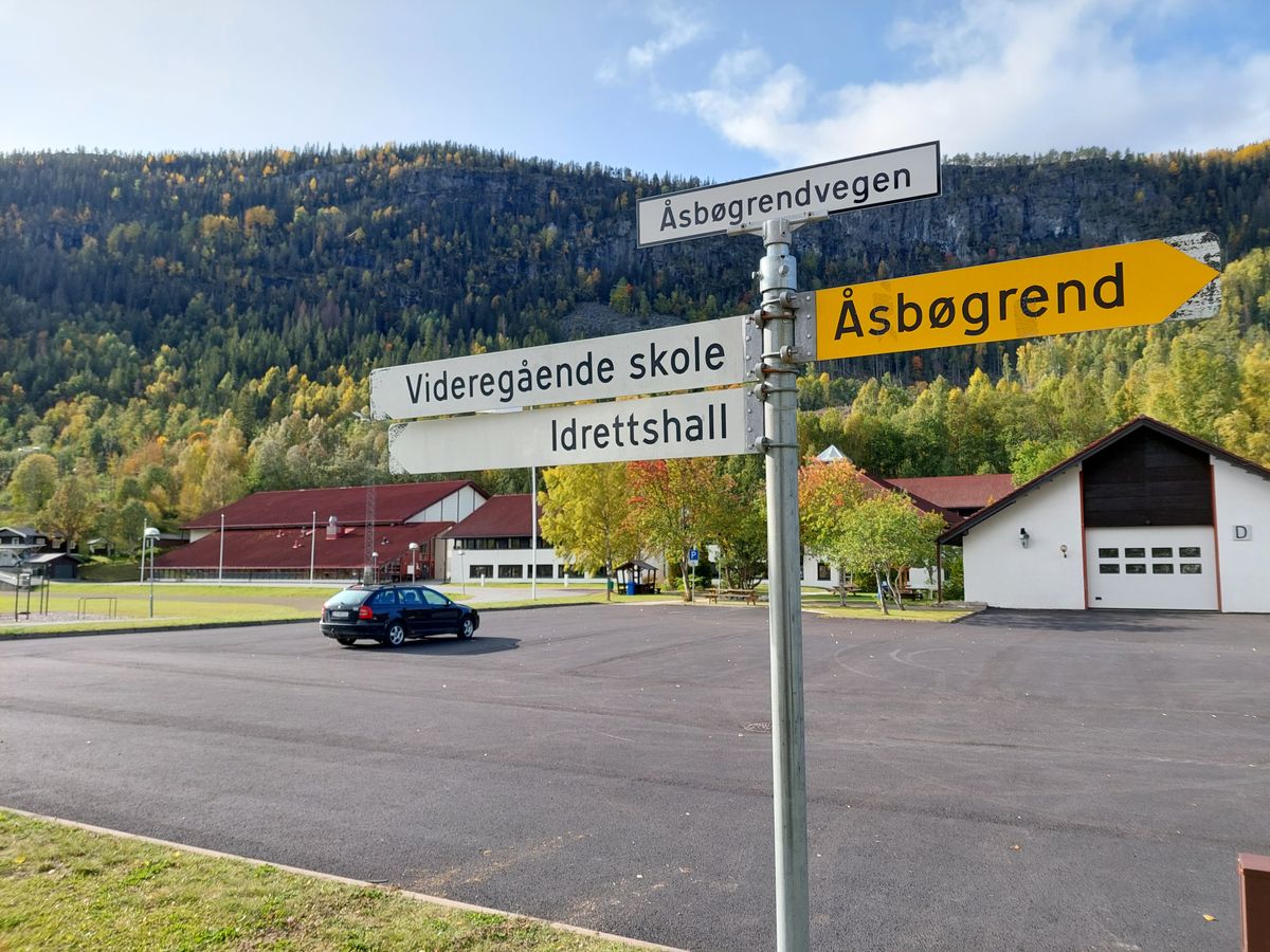Free parking at Numedal videregående skole