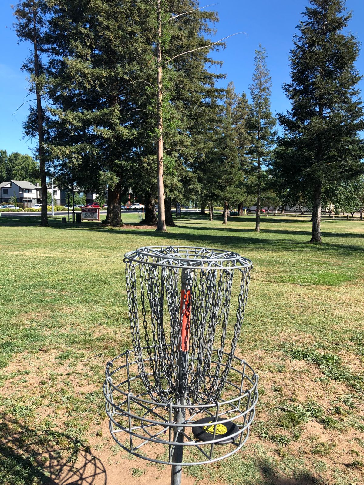 Hole 4 pin looking backwards