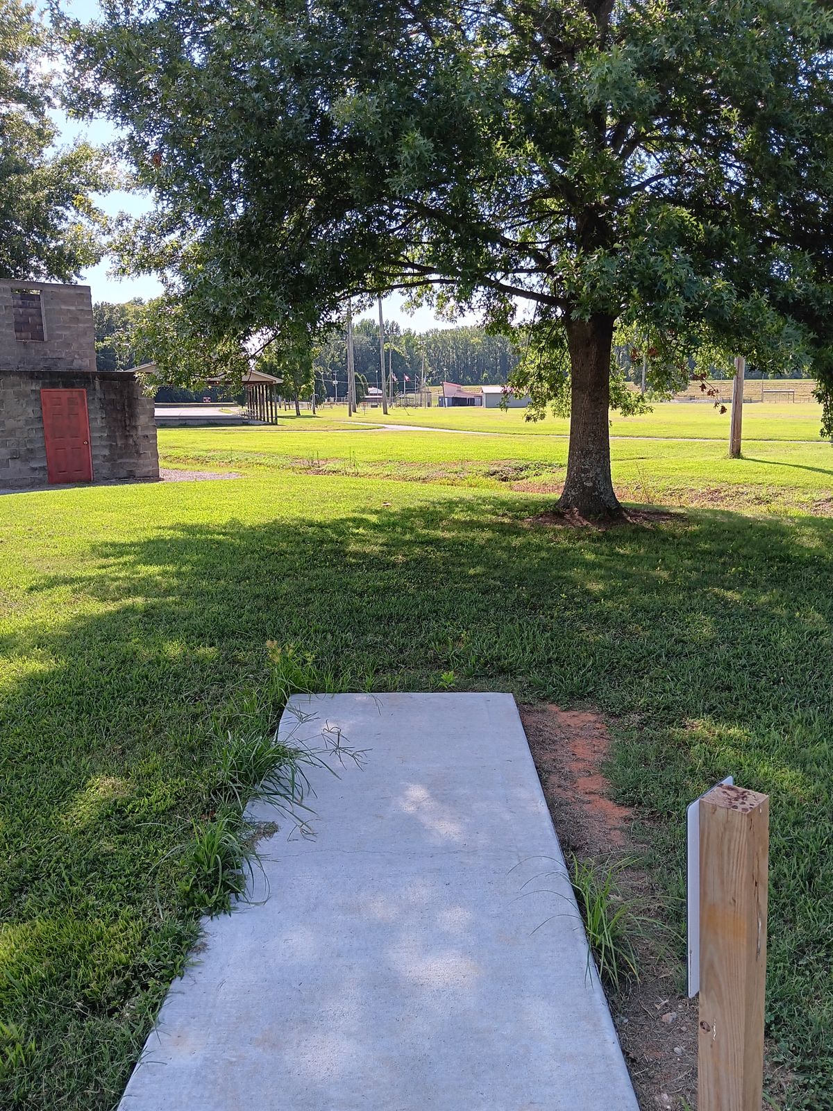 Hole 2 Tee