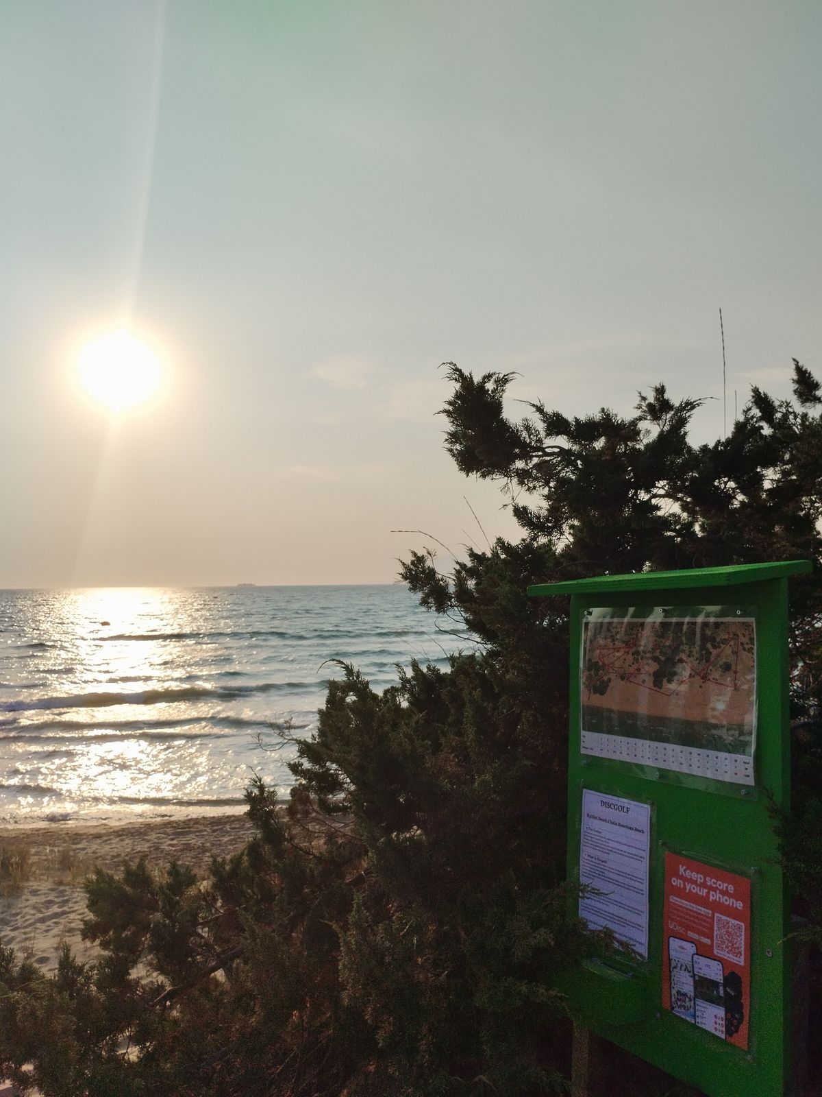 Thats the entrance from the beach.