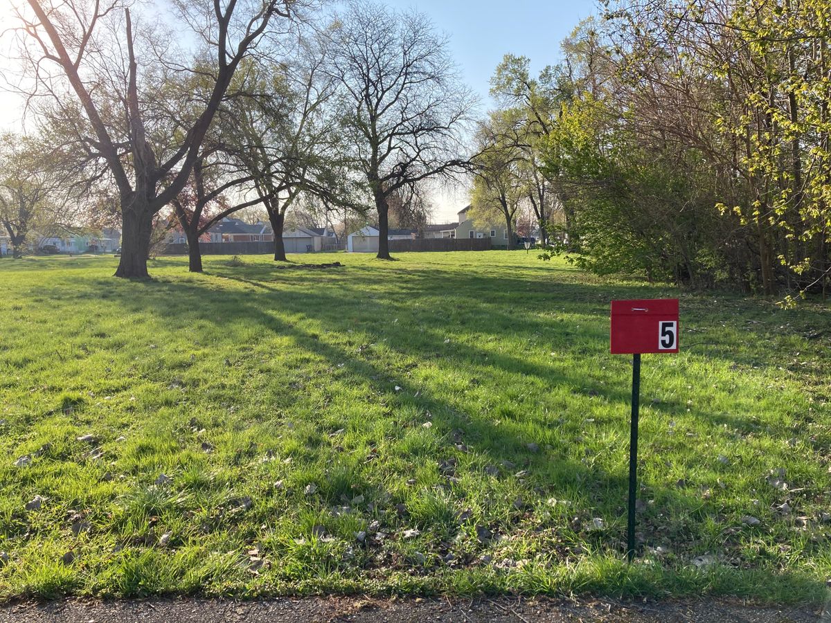 5 tee