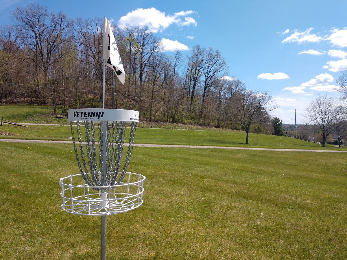 Hole 4 basket