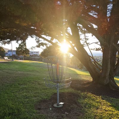 Hole 5 long position