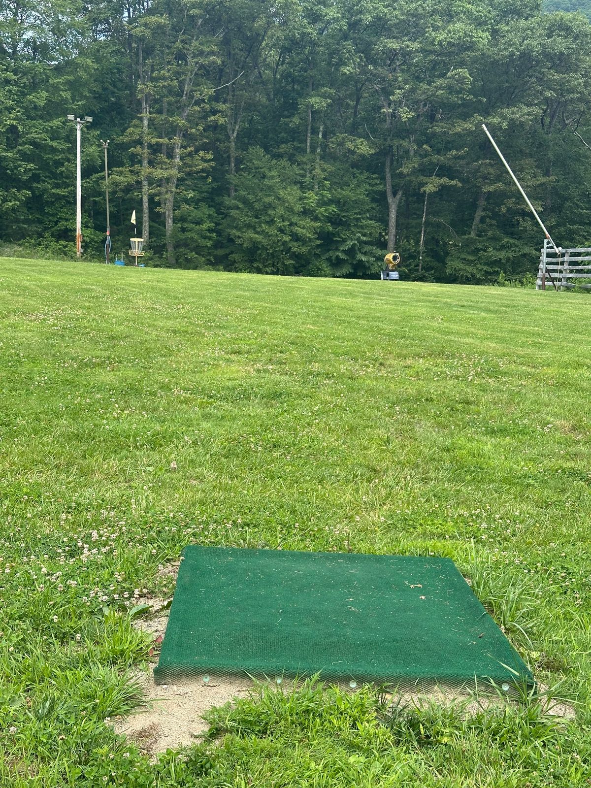 Practice hole (only hole that isn’t heavily wooded)