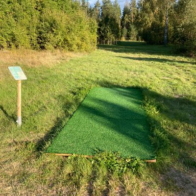 Ghosts, short Tee at hole 6. Beside the grave yard. Built on an old potatoe field that the people of the old poorhouse was growing their food.