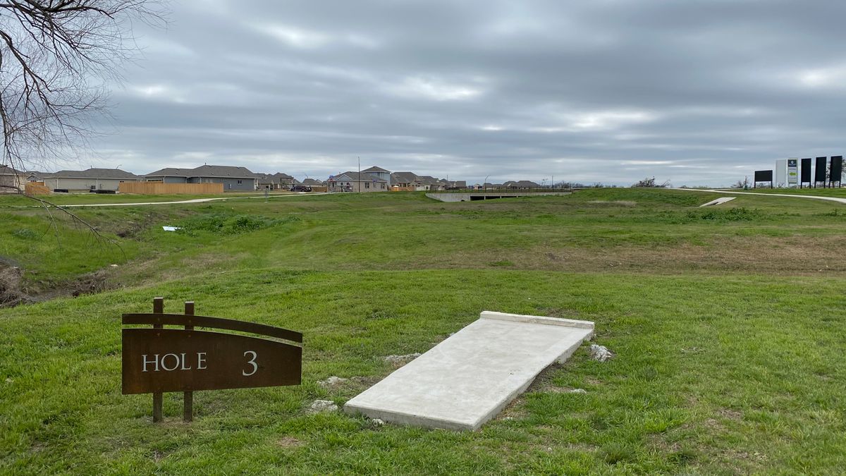 Hole 3