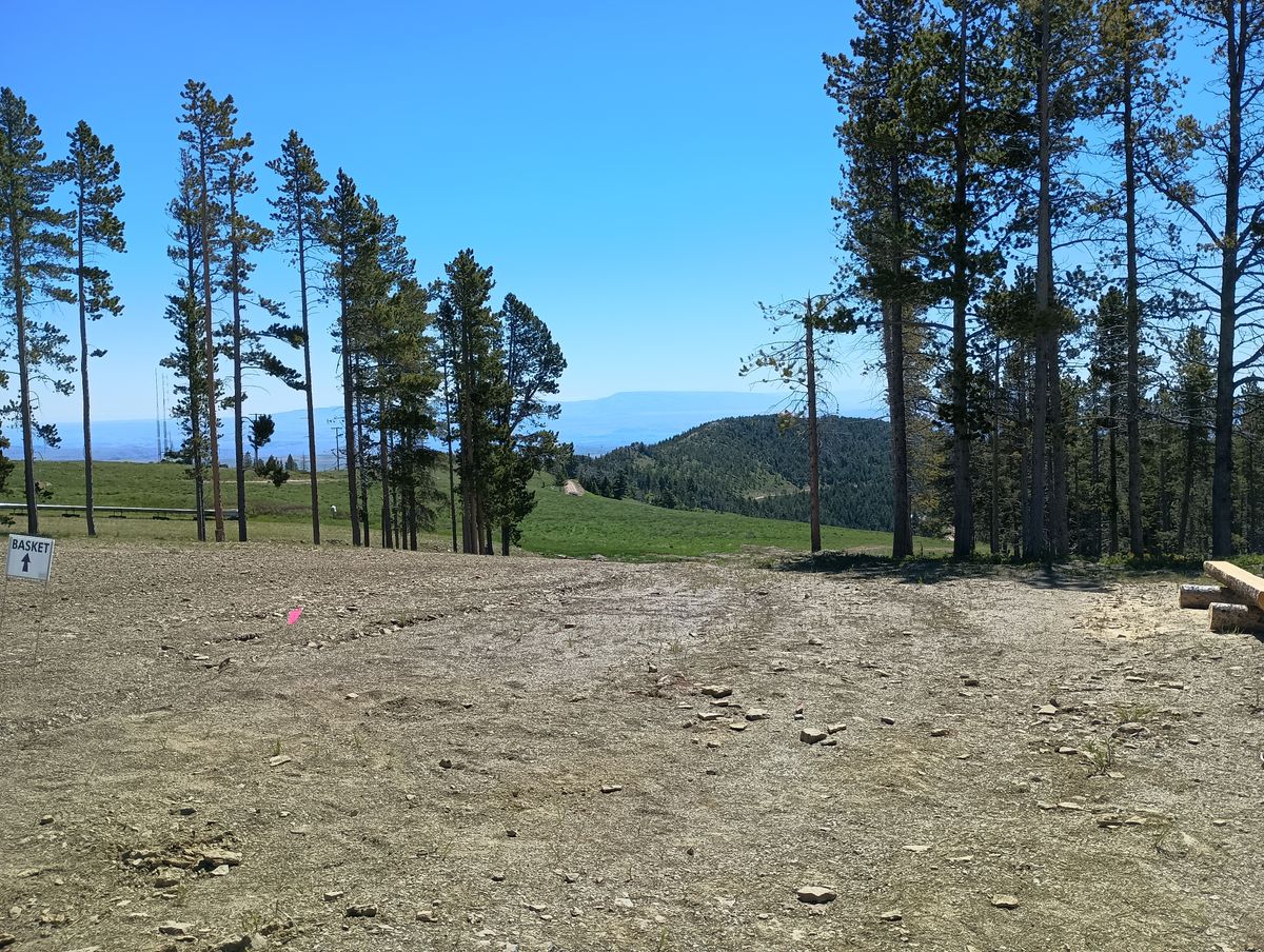 Hole 10